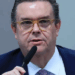 Em audiência no Senado, titular da Previdência afirma que esquema revelado pela Operação Sem Desconto teve origem em brechas criadas por Medida Provisória do governo anterior.