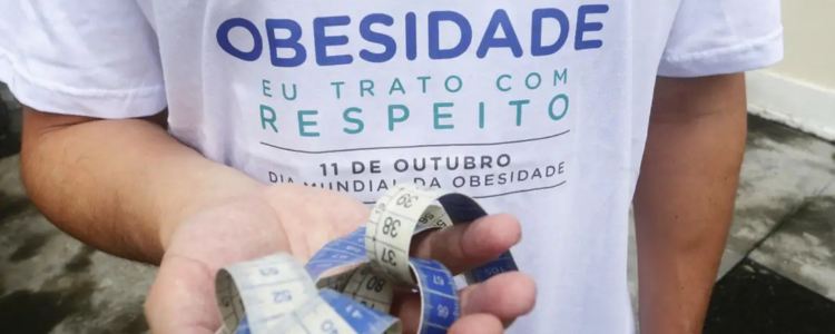 CFM autoriza cirurgia bariátrica para adolescentes a partir dos 14 anos com obesidade grave. Novos critérios também valem para adultos e incluem doenças associadas com IMC menor.