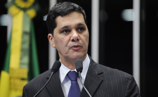 Vice-Governador Capixaba Enfrenta Cobranças por Justiça em Visita a Presidente Kennedy