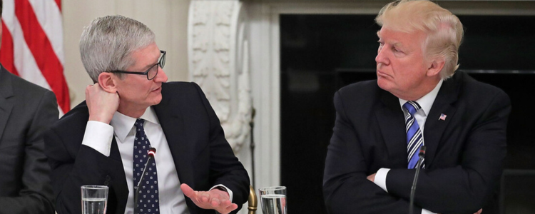 Donald Trump ameaça tarifa de 25% sobre iPhones e produtos da Samsung não fabricados nos EUA. Medida visa forçar empresas a produzirem no país.