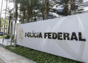 Saiu o edital do concurso da Polícia Federal 2025! São mil vagas para delegado, perito, agente, escrivão e papiloscopista. Veja como se inscrever, salários e datas.