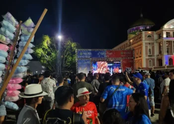 O Festival de Parintins 2024 segue até este domingo (29), com apresentações dos bois Caprichoso e Garantido, programação cultural intensa e público estimado em 130 mil pessoas.