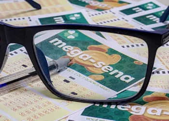 Mega-Sena sorteia nesta quarta (26), às 20h, o prêmio acumulado de R$ 40 milhões no concurso 2.880. Apostas podem ser feitas até as 19h nas lotéricas ou pela internet.