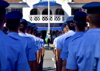 Força Aérea Brasileira abre 206 vagas para o Curso de Formação de Sargentos. Inscrições vão até 28 de julho e provas serão em novembro de 2025. Veja como participar.
