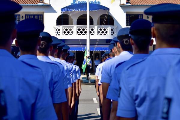 Força Aérea Brasileira abre 206 vagas para o Curso de Formação de Sargentos. Inscrições vão até 28 de julho e provas serão em novembro de 2025. Veja como participar.