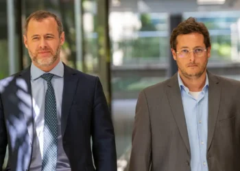 STF determina depoimento de advogado de Bolsonaro e ex-assessor Fabio Wajngarten à PF por suspeita de obstrução nas investigações da trama golpista. Ação envolve tentativa de contato com filha e mãe de Mauro Cid.