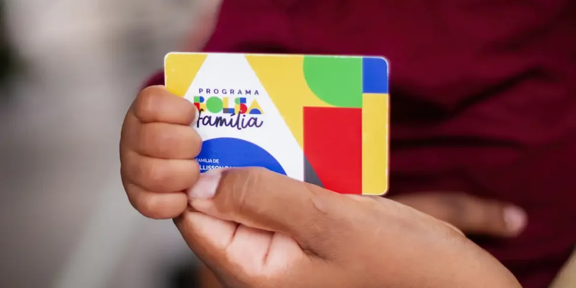 Pagamento de junho do Bolsa Família termina nesta segunda (30) para NIS final 0. Benefício médio é de R$ 666,01. Auxílio Gás também é pago, no valor de R$ 108. Veja detalhes.