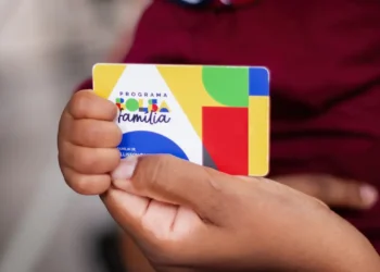 Pagamento de junho do Bolsa Família termina nesta segunda (30) para NIS final 0. Benefício médio é de R$ 666,01. Auxílio Gás também é pago, no valor de R$ 108. Veja detalhes.