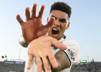 O Botafogo surpreende o PSG e vence na Copa do Mundo de Clubes 2025. Em duelo tático, o Alvinegro carioca mostrou que ainda é possível bater de frente com os gigantes europeus.