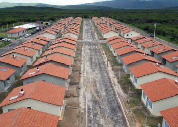Mais de 4.600 novas moradias do Minha Casa, Minha Vida são autorizadas pelo Ministério das Cidades. Casas vão beneficiar 18 mil pessoas em 16 estados nas linhas Entidades, Rural e FAR.