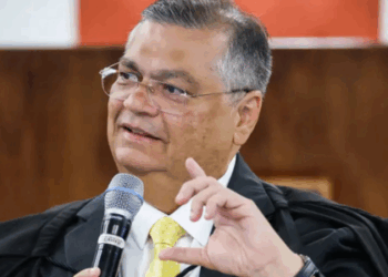 Em audiência pública, ministro Flávio Dino explicou posição do STF sobre emendas parlamentares e reforçou respeito à tripartição de Poderes.