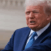 Em nova investida, Trump critica gestão do Fed e propõe corte de 2 pp nos juros. Promete ainda pacote fiscal com reduções "recorde" de impostos.