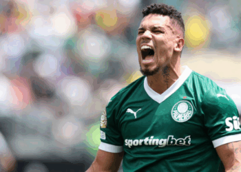 Com gol de Paulinho, o Palmeiras venceu o Botafogo por 1 a 0 na prorrogação e avançou às quartas de final do Mundial de Clubes 2025. Próximo desafio será contra o Chelsea, no dia 4 de julho.