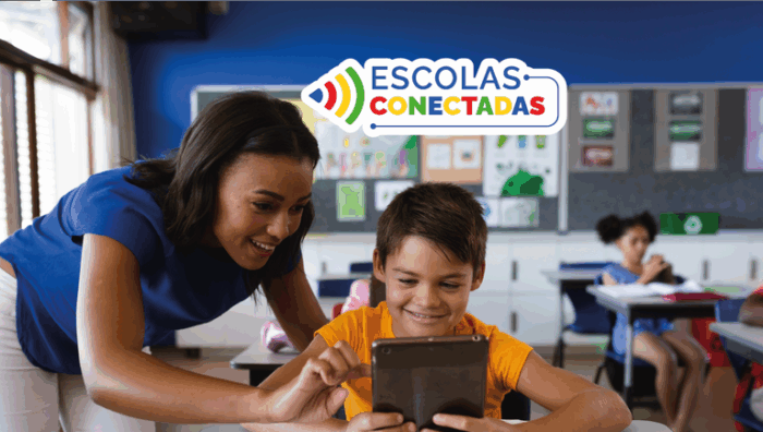 Mais de 28 mil escolas públicas participam de ações de educação digital e midiática do MEC. Iniciativas buscam promover cidadania digital e combater fake news.