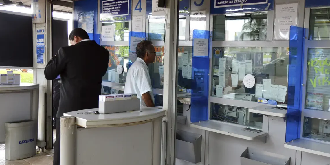 Apostas para a Quina de São João 2024 já começaram. Com prêmio de 230 milhões, sorteio será no dia 28 de junho. Veja como apostar e quais são as chances.