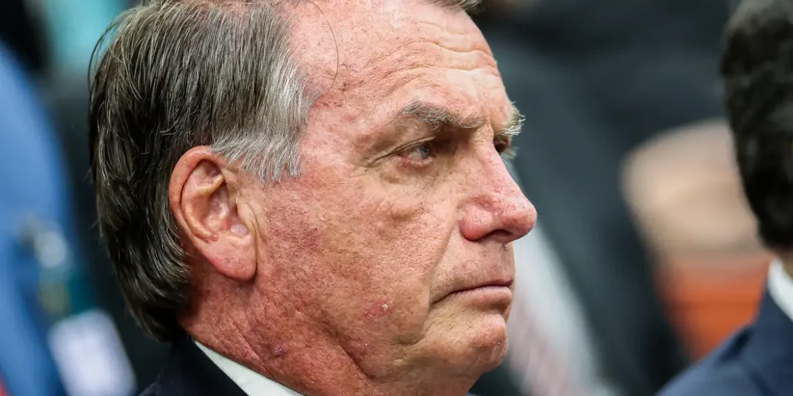 Bolsonaro nega envolvimento em lobby por sanções dos EUA e explica repasse de R$ 2 milhões a Eduardo
