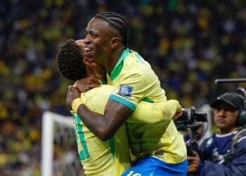Vini Jr. presenteia Ancelotti com vitória sobre Paraguai e Brasil garante vaga na Copa do Mundo
