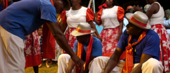 O Atlas do Folclore Capixaba reúne danças, festas e saberes populares de 56 cidades. Iniciativa mapeou mais de 280 grupos folclóricos no Espírito Santo.