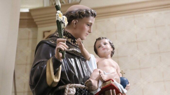 Por que Santo Antônio, o santo casamenteiro, é tão popular no Brasil?