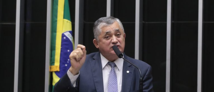 A Câmara dos Deputados aprovou urgência para o projeto que aumenta a faixa de isenção do Imposto de Renda de Pessoa Física para R$ 2.428,80. A proposta, de autoria do governo, será relatada por Arthur Lira.
