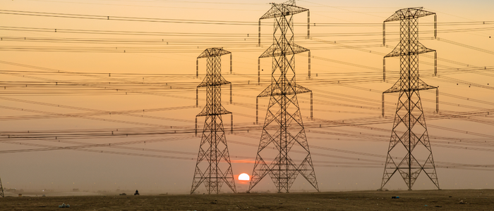 Aneel aprova aumento na tarifa de energia da RGE com alta média de 12,39%. Consumidores residenciais terão reajuste de 14,14%. Novas tarifas valem a partir de 19 de junho no RS.