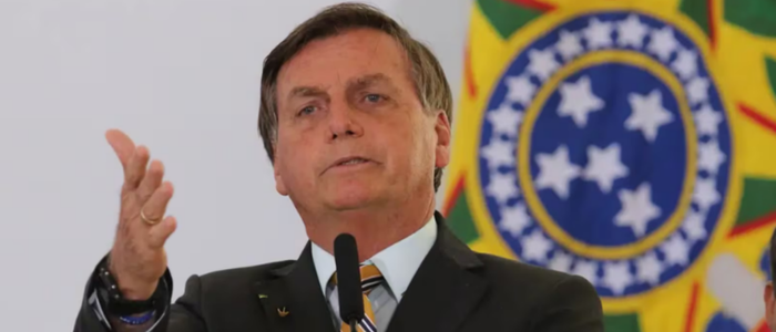*Compartilhe esta reportagem do Giro Capixaba, o melhor site de notícias do Estado do Espírito Santo. Jair Bolsonaro deixa hospital em Brasília após apresentar sintomas compatíveis com pneumonia viral. Ex-presidente foi atendido após mal-estar durante evento em Goiânia.