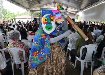 Governo do Espírito Santo lança Feira dos Municípios 2025, que ocorrerá de 3 a 6 de julho em Carapina. Evento reunirá atrações culturais, turismo e gastronomia dos 78 municípios capixabas.