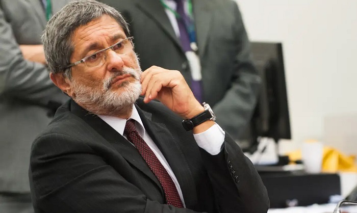 Nunes Marques anula decisão do TCU que condenou ex-presidente da Petrobras no caso Pasadena
