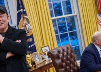 Trump e Elon Musk protagonizam briga pública com acusações, ameaças e escândalos. Conflito gera impacto bilionário e levanta debate sobre impeachment e uso político de contratos.
