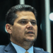 Presidente do Senado, Davi Alcolumbre, afirma que o Congresso está comprometido com o equilíbrio fiscal e abre debate sobre os R$ 800 bilhões em isenções tributárias no Brasil.