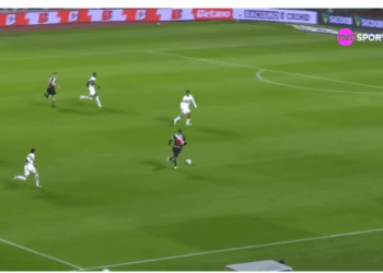 São Paulo é superado pelo Vasco no Morumbi e ouve vaias da torcida. Com desempenho fraco, time tricolor preocupa no Brasileirão. Confira os detalhes da partida.