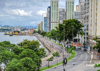 Religião em transformação: Católicos caem abaixo de 50% no ES, evangélicos e matriz africana avançam