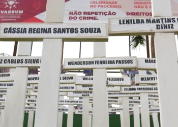 Defensoria Pública da União inicia mutirão em Brumadinho para auxiliar famílias de vítimas da tragédia de 2019 a aderirem ao acordo de indenização proposto pela Vale. Atendimentos vão até o dia 27 de junho.