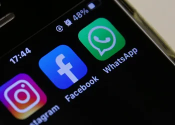 STF retoma julgamento sobre se redes sociais devem responder por postagens ilegais de usuários. Decisão terá efeito obrigatório para todo o país.
