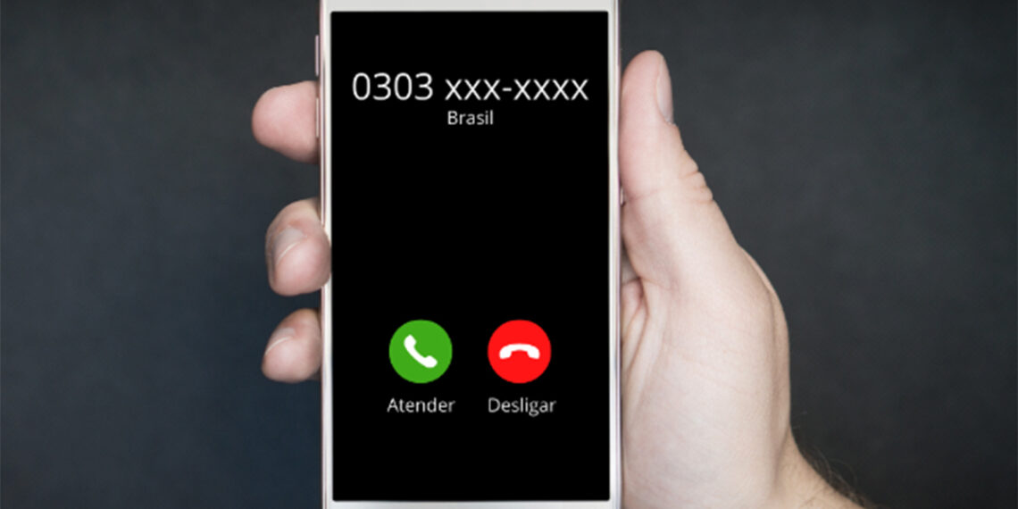 Já está em vigor a nova regra da Anatel que aumenta de 3 para 6 segundos o tempo para que ligações de telemarketing sejam consideradas abusivas. Medida visa coibir disparos em massa com prefixo 0303. Empresas podem ser punidas com suspensão das chamadas.