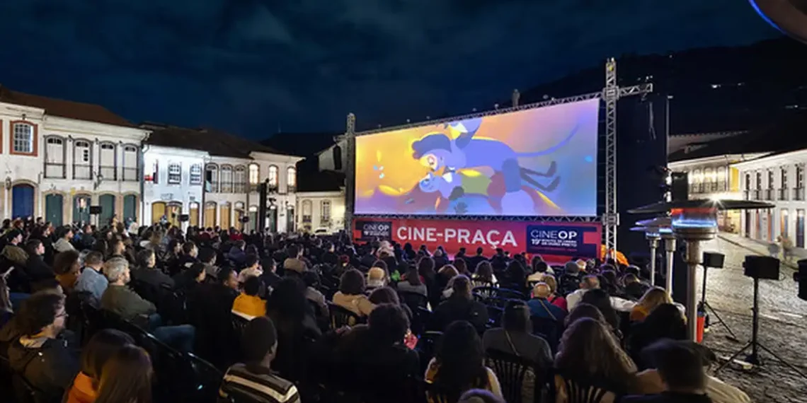 Marisa Orth é homenageada na 20ª CineOP em Ouro Preto. Festival exibe 144 filmes e celebra o humor feminino no cinema brasileiro com programação gratuita.
