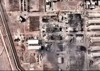 Israel ataca instalação nuclear iraniana em Isfahan, o quinto alvo desde o início do conflito. AIEA alerta para riscos crescentes à segurança nuclear e possível catástrofe em Bushehr.