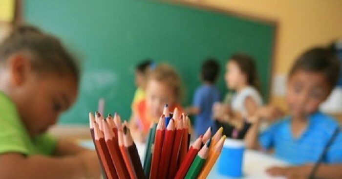 Programa Escola que Protege alcança adesão de 100% das redes estaduais. Iniciativa do MEC visa prevenir e combater violência escolar com apoio técnico, formações e políticas intersetoriais.