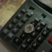 Atividade econômica brasileira cresce 0,2% em abril, aponta IBC-Br. No acumulado do ano, alta é de 3,5%. Selic permanece em 14,75%, e inflação atinge 5,32% em 12 meses.