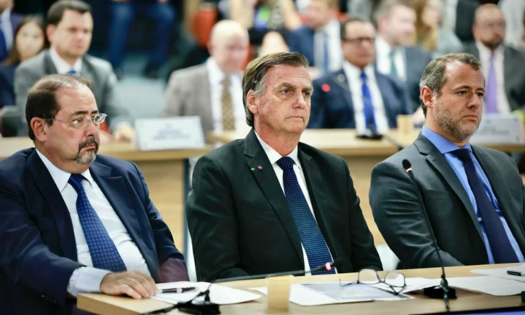 O STF concluiu o interrogatório de Jair Bolsonaro e outros sete réus por tentativa de golpe de Estado. Processo entra na fase final, com possibilidade de novas diligências e apresentação das alegações finais.