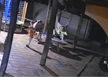 Uma criança de 2 anos matou acidentalmente a mãe com arma do pai em Rio Verde (MS). Caso é tratado como homicídio culposo e omissão de cautela.