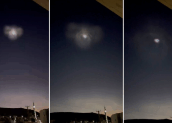 Sistemas THAAD dos EUA interceptam mísseis balísticos iranianos durante retaliação a bombardeios israelenses. Conflito no Oriente Médio escalona com apoio militar direto dos EUA a Israel.