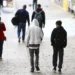 Frente fria chega a São Paulo com rajadas de vento de até 80km/h e previsão de mínima recorde de 5°C na quarta (25). Defesa Civil decreta alerta para baixas temperaturas. Confira a previsão completa.