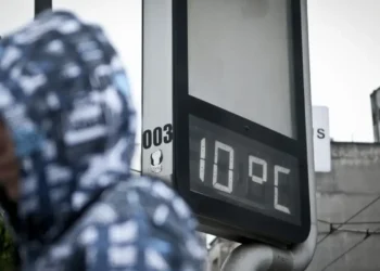 O inverno no Hemisfério Sul inicia nesta sexta-feira (20) com previsão de temperaturas acima da média em várias regiões do Brasil, chuvas abaixo da média no Sudeste e Centro-Oeste, e risco de geadas e friagens, segundo o Inmet.