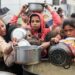 Ataques israelenses mataram 200 palestinos e feriram mil em 48 horas na Faixa de Gaza. Conflito já deixa mais de 55,9 mil mortos desde outubro de 2023. ONU pede ajuda humanitária urgente.