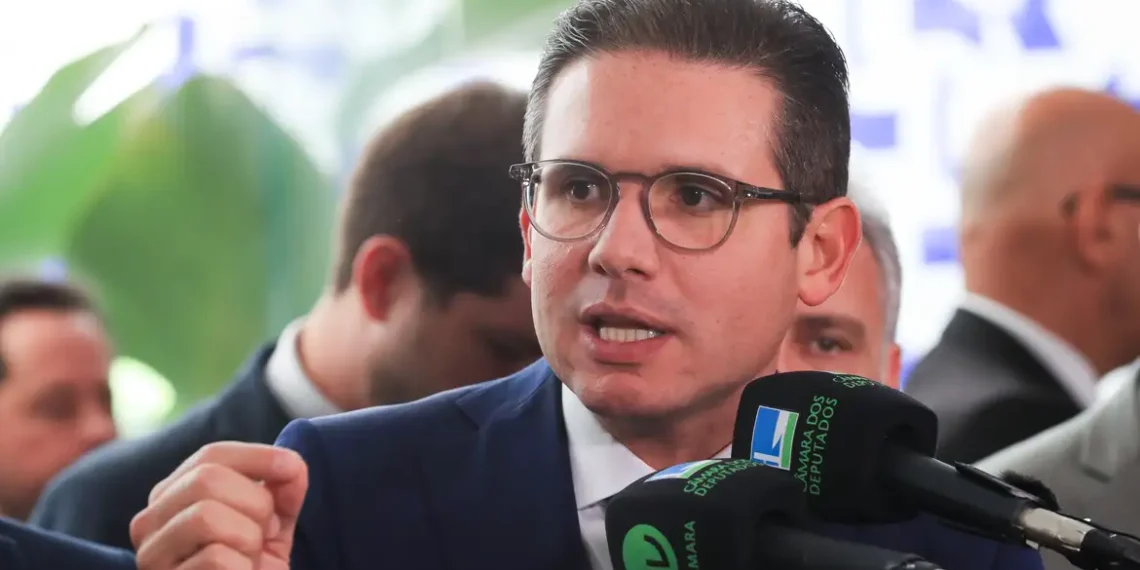 Câmara dos Deputados vota hoje (25) projeto que pode anular decreto do IOF e reduzir arrecadação federal. Ao mesmo tempo, Senado analisa proposta que cria 18 vagas na Câmara, elevando total para 531 deputados.