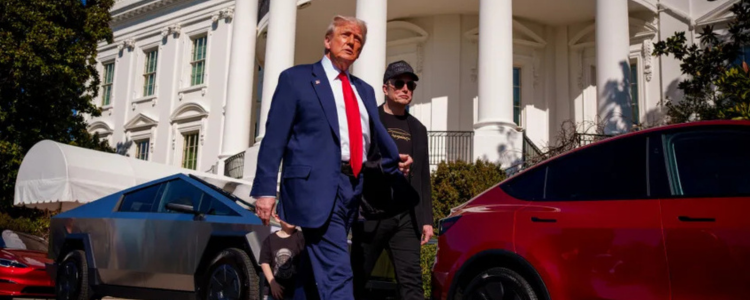 Donald Trump quer vender ou doar Tesla comprado em apoio a Elon Musk após briga pública. Presidente dos EUA rompe laços com bilionário e ameaça contratos da SpaceX.