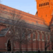 Juíza dos EUA suspende ordem de Trump que proibia estrangeiros de estudarem em Harvard. Universidade acusa governo de retaliação. Entenda o caso.