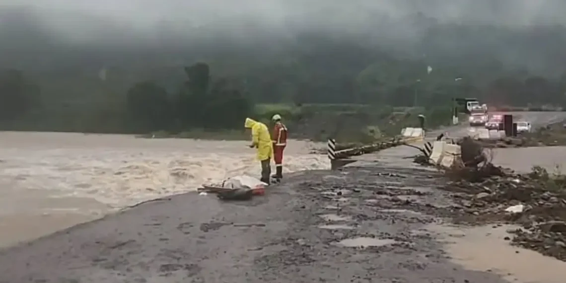 Quarta morte confirmada pelas chuvas no RS; mais de 6 mil desalojados, municípios em emergência e previsão de frio intenso e ventos costeiros.