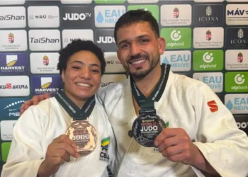 Brasil conquista duas medalhas no Mundial de Judô 2025, em Budapeste: prata com Daniel Cargnin e bronze com Shirlen Nascimento. Desempenho supera edição anterior e anima para os Jogos de Paris.